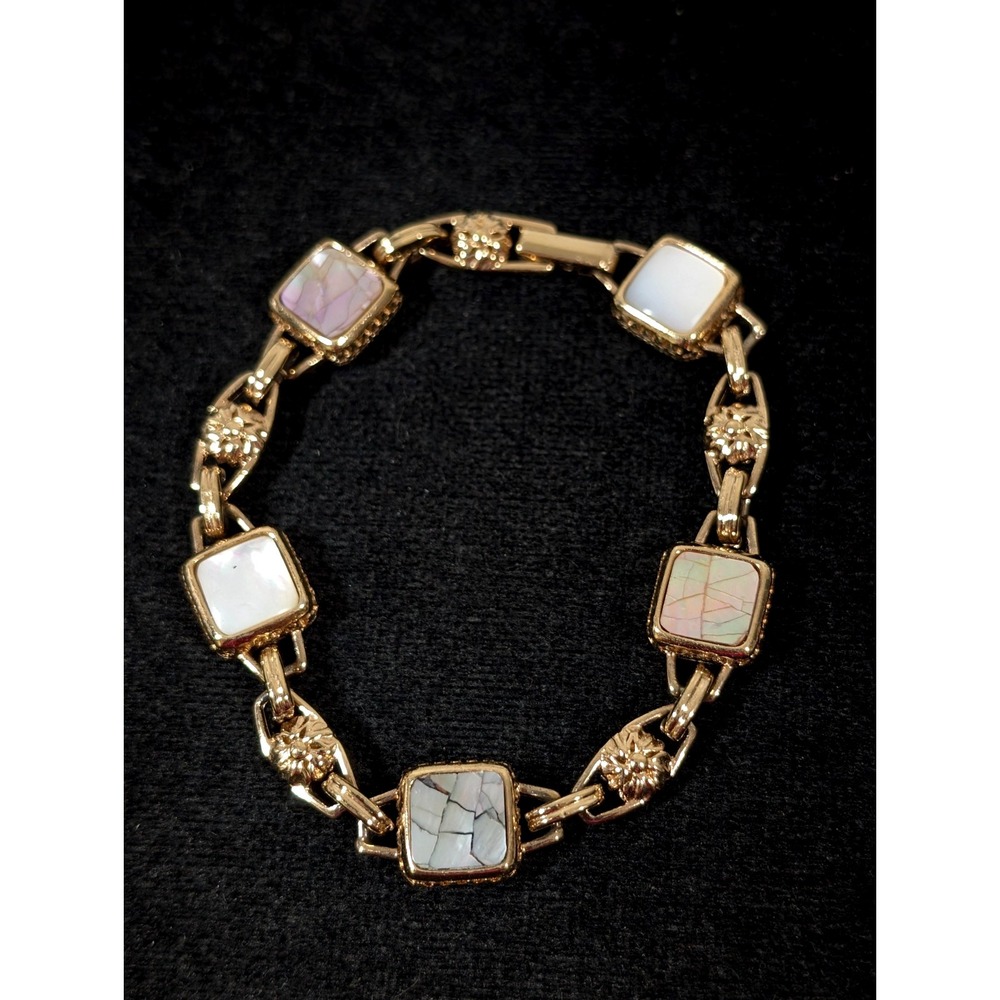 Liz Claiborne Shell Square Gold Tone Tennis Bracelet Coastal Chic 7"